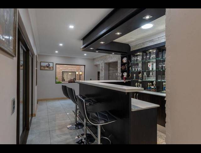 4 BEDROOM HOUSE FOR SALE IN MEYERSDAL